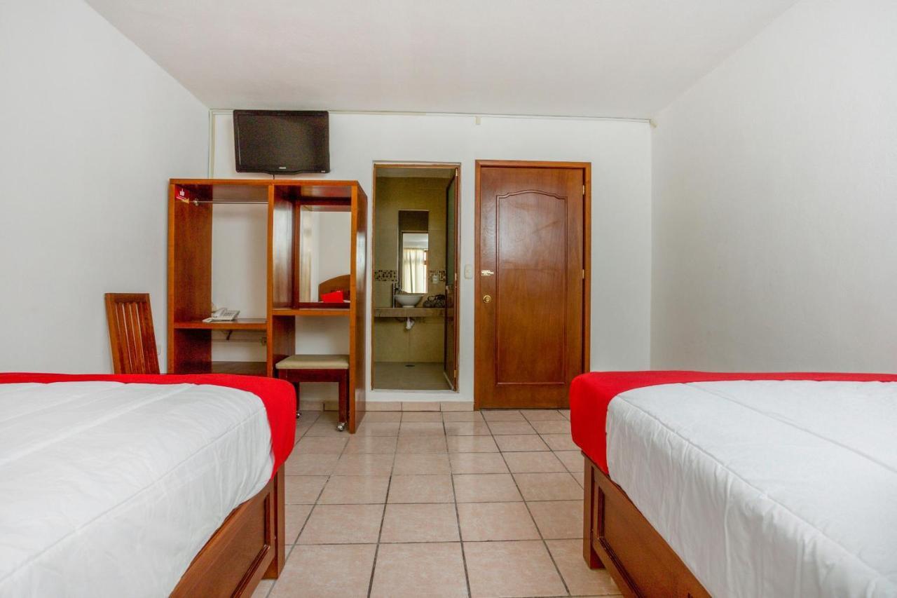 Oyo Hotel Montes, Atlixco Puebla المظهر الخارجي الصورة