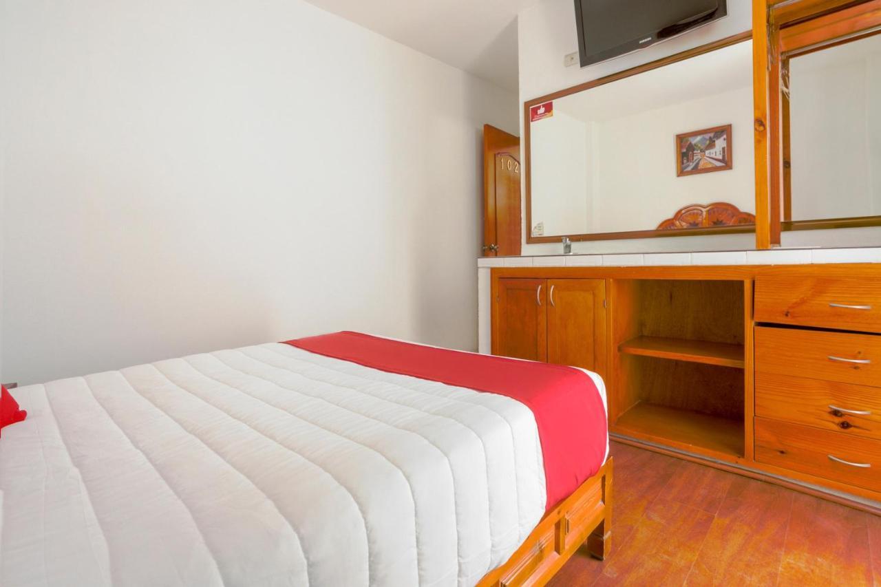 Oyo Hotel Montes, Atlixco Puebla المظهر الخارجي الصورة